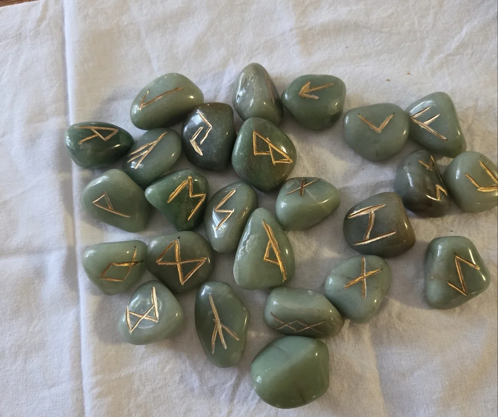Aventurine Runes - Picture 1 of 2